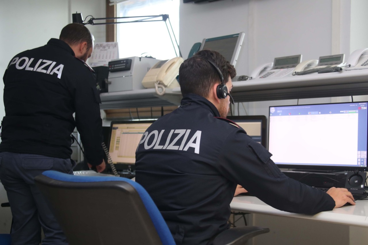 Avviso orale per un giovane coinvolto in droga e stalking a Sondrio