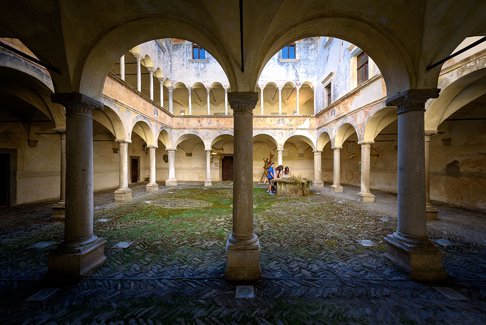 Aprile 2026 a Palazzo Besta: eventi per tutte le età
