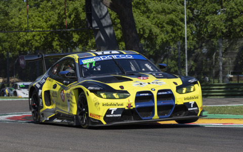 Giuseppe Forenzi conquista il podio al debutto in GT3