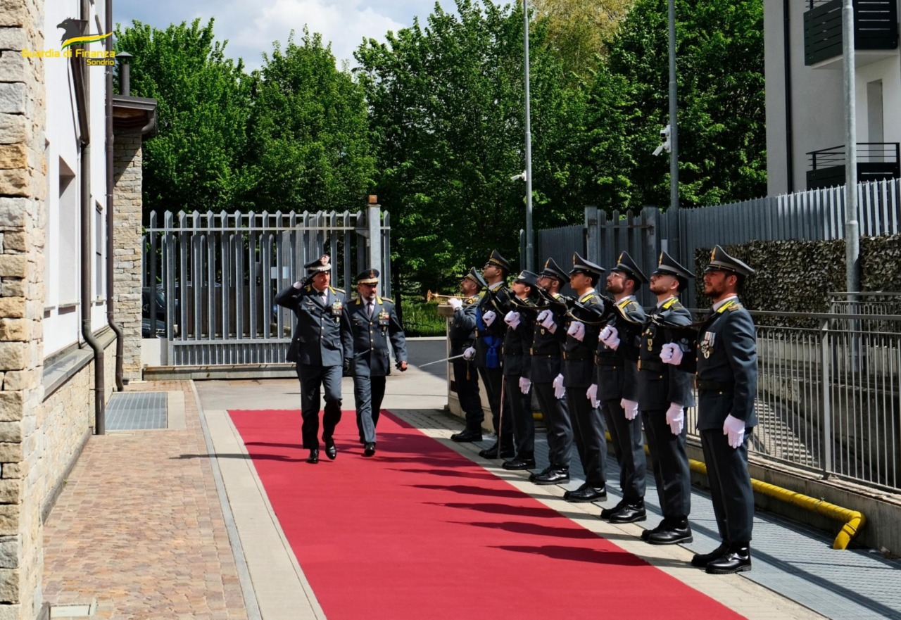 Il Comandante Regionale della Guardia di Finanza in Valtellina