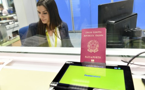 Rilascio e rinnovo del passaporto anche negli uffici postali