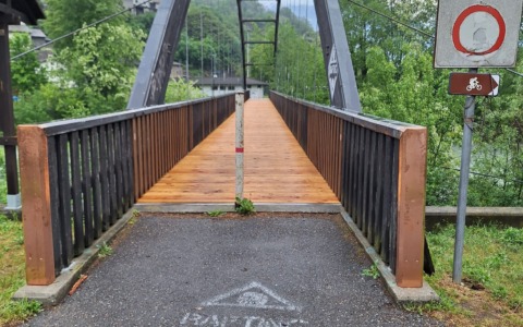Conclusi i lavori della passerella ciclopedonale a Tresenda