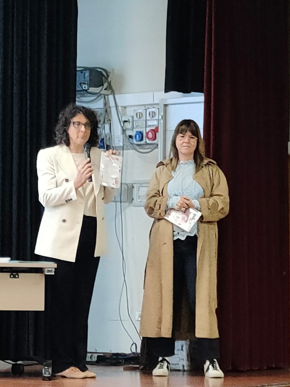 I bambini creano la mappa di Tirano