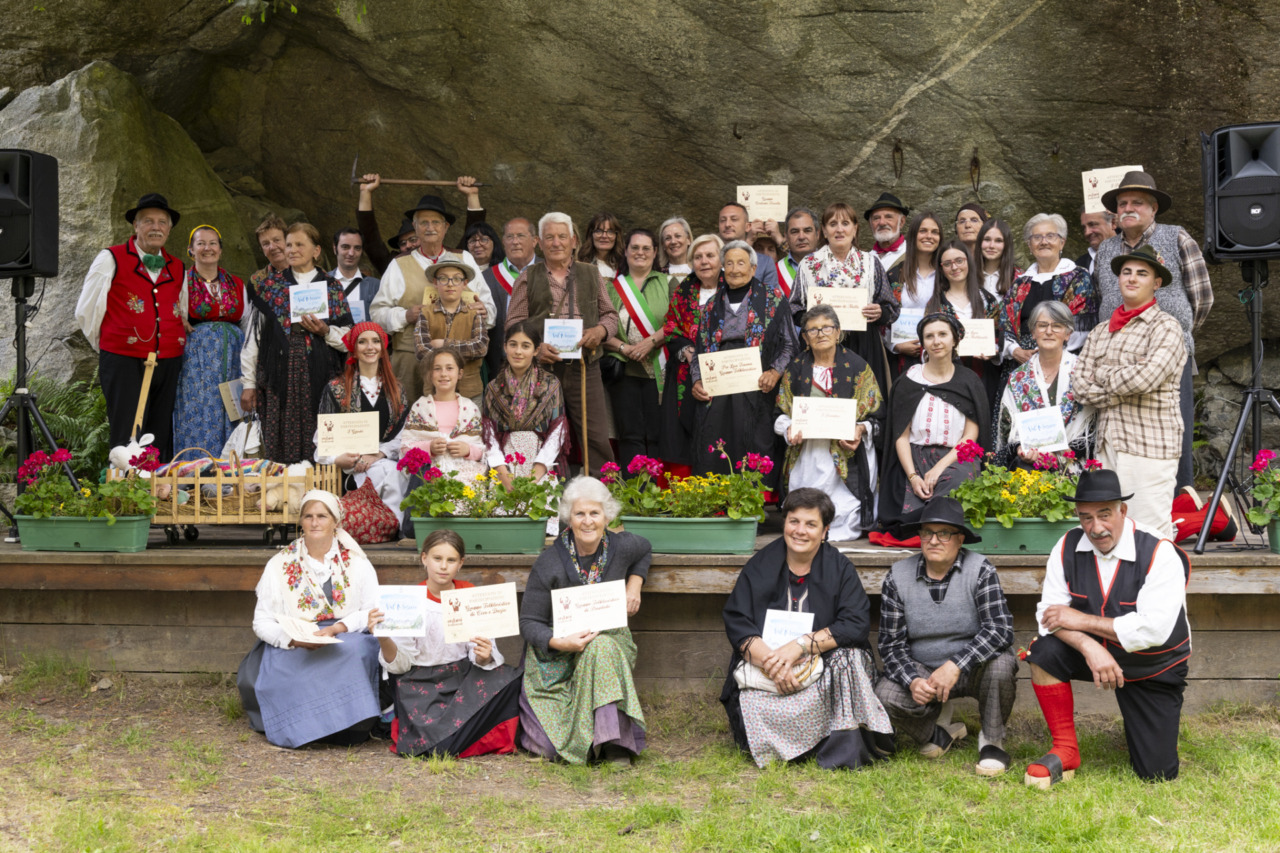 Rassegna dei costumi tradizionali: grande evento il 17 maggio a Talamona