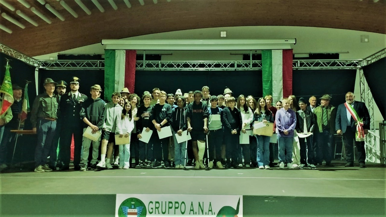 Serata del Gruppo Alpini su missioni di pace e borsa di studio per i giovani