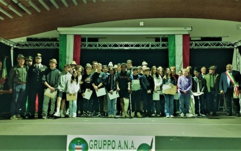 Serata del Gruppo Alpini su missioni di pace e borsa di studio per i giovani