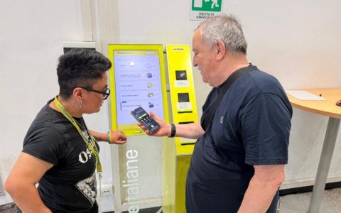 Cresce l’uso dell’app di Poste Italiane tra gli over 80