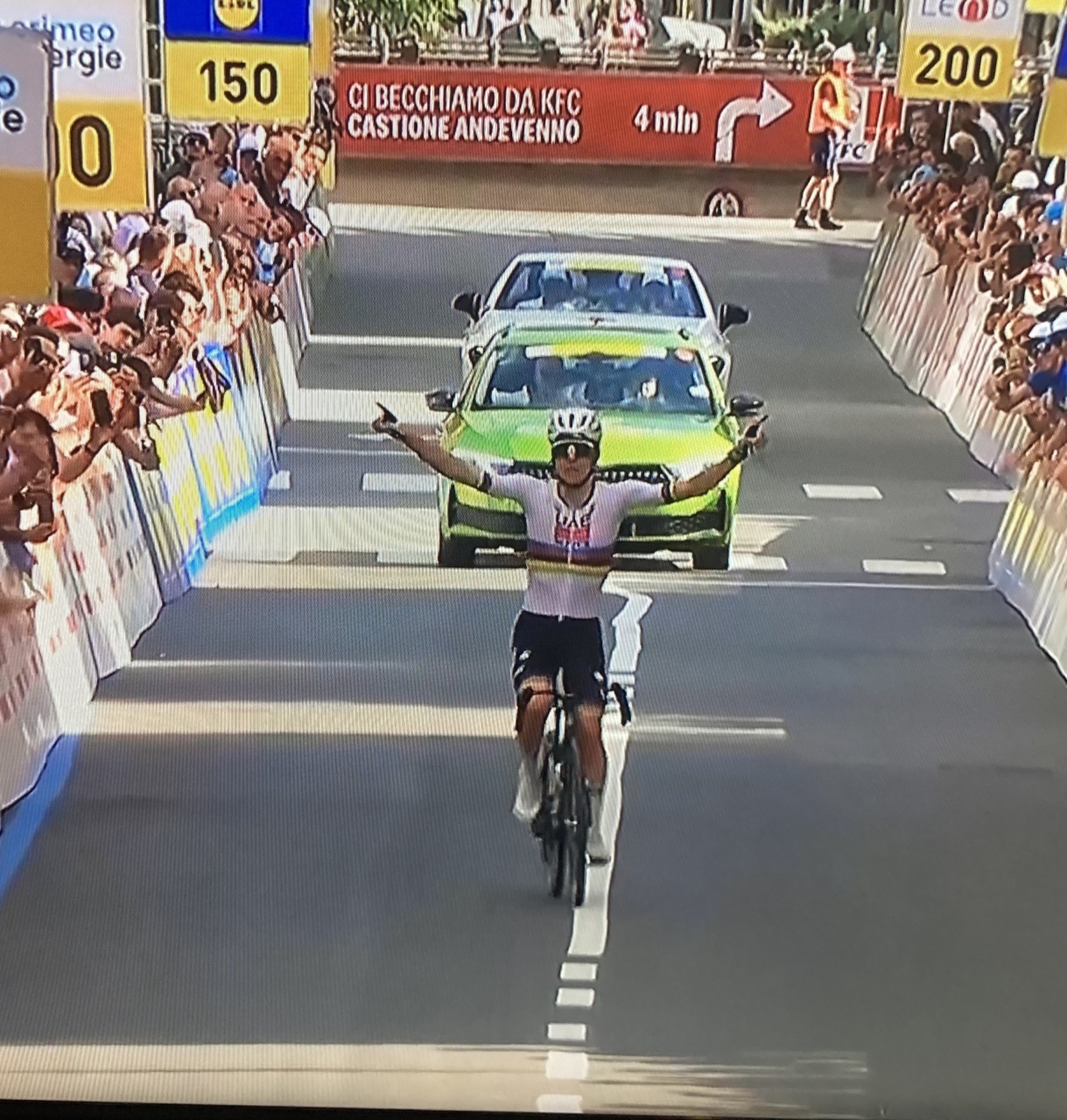 Dominio di Tadej Pogacar al Tour de Suisse