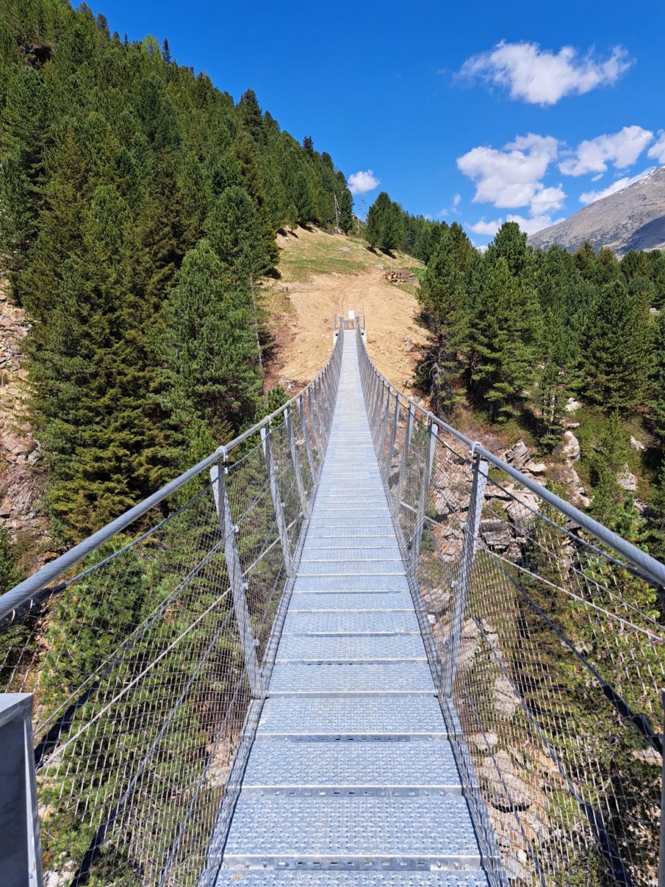 Inaugurato il ponte “Tibetano delle Vacche” a Valfurva