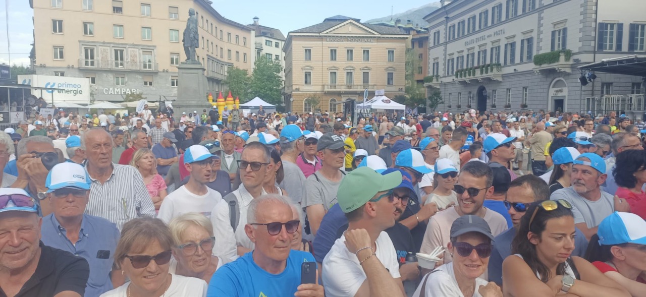 Presentazione del Tour de Suisse a Sondrio: una festa di campioni