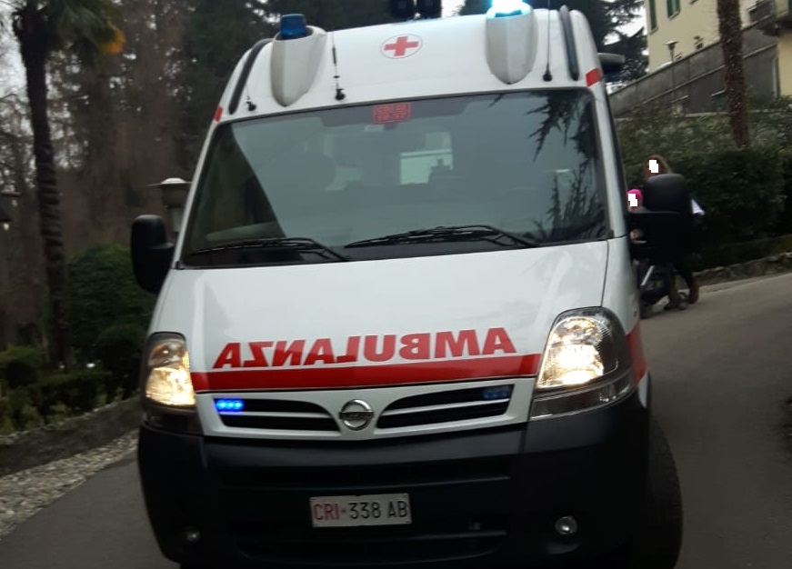 Un uomo di 60 anni investito dal treno, tragedia a Villa di Tirano