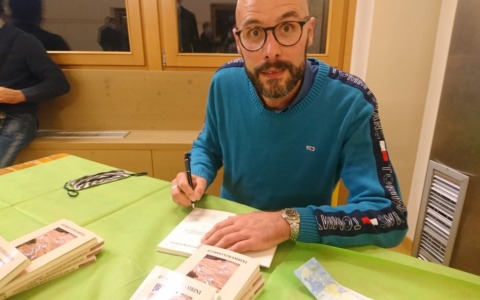 “2037. Il futuro è già qui”, Alessio Strambini presenta il suo nuovo romanzo