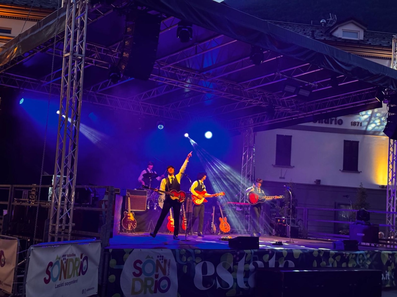 Il fascino dei Beatles incanta il pubblico