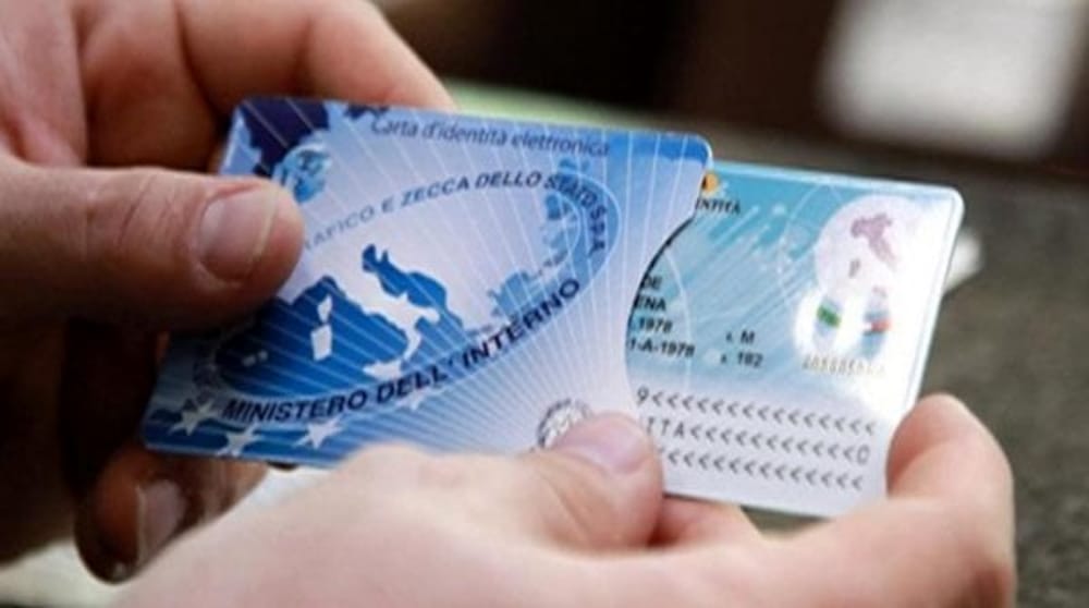 Nuove regole per la carta d’identità cartacea