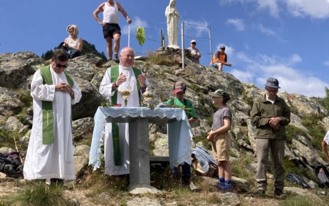Al Colle d’Anzana, gemellaggio tra Bianzone, Brusio e Teglio